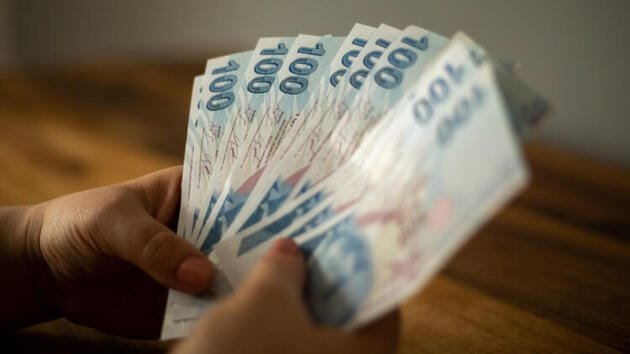 EYT (Emeklilikte Yaşa Takılanlar) Nedir?