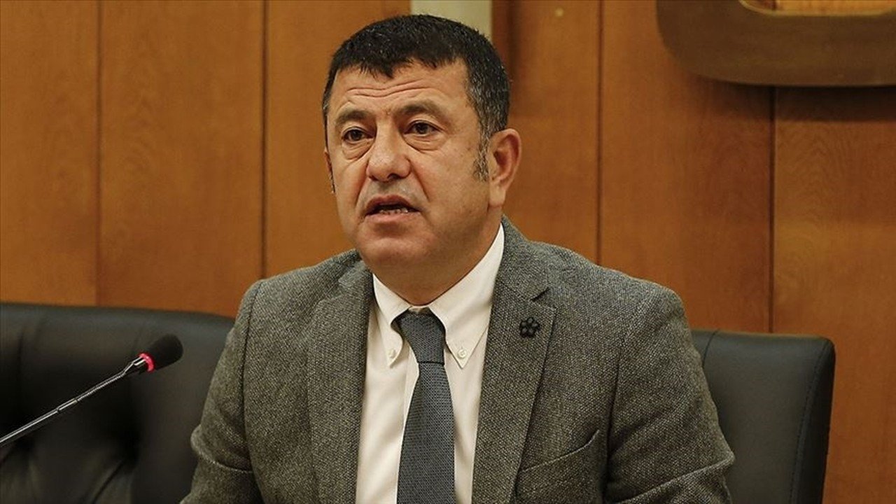 Veli Ağbaba’dan TUİK Değerlendirmesi: “Asgari Ücrete Açlık Sınırı Uygun Görülmüştür”