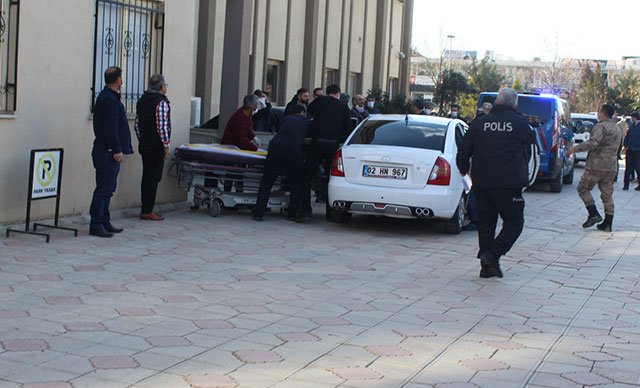 Adıyaman Kahta’da Aileler Arasında Çıkan Silahlı Kavgada 6 Kişi Öldü