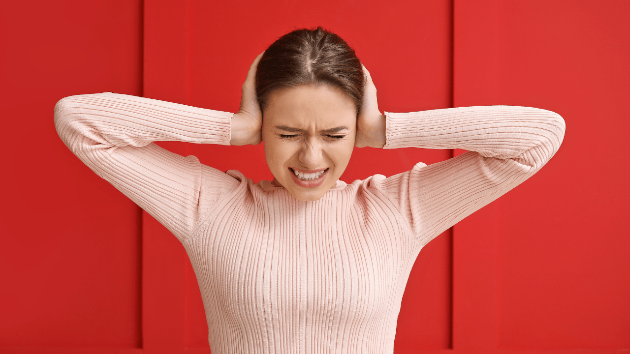 Otobüslerde veya Arabalarda Kulağımızı Çınlatan Uğultu Sesi Nedir?