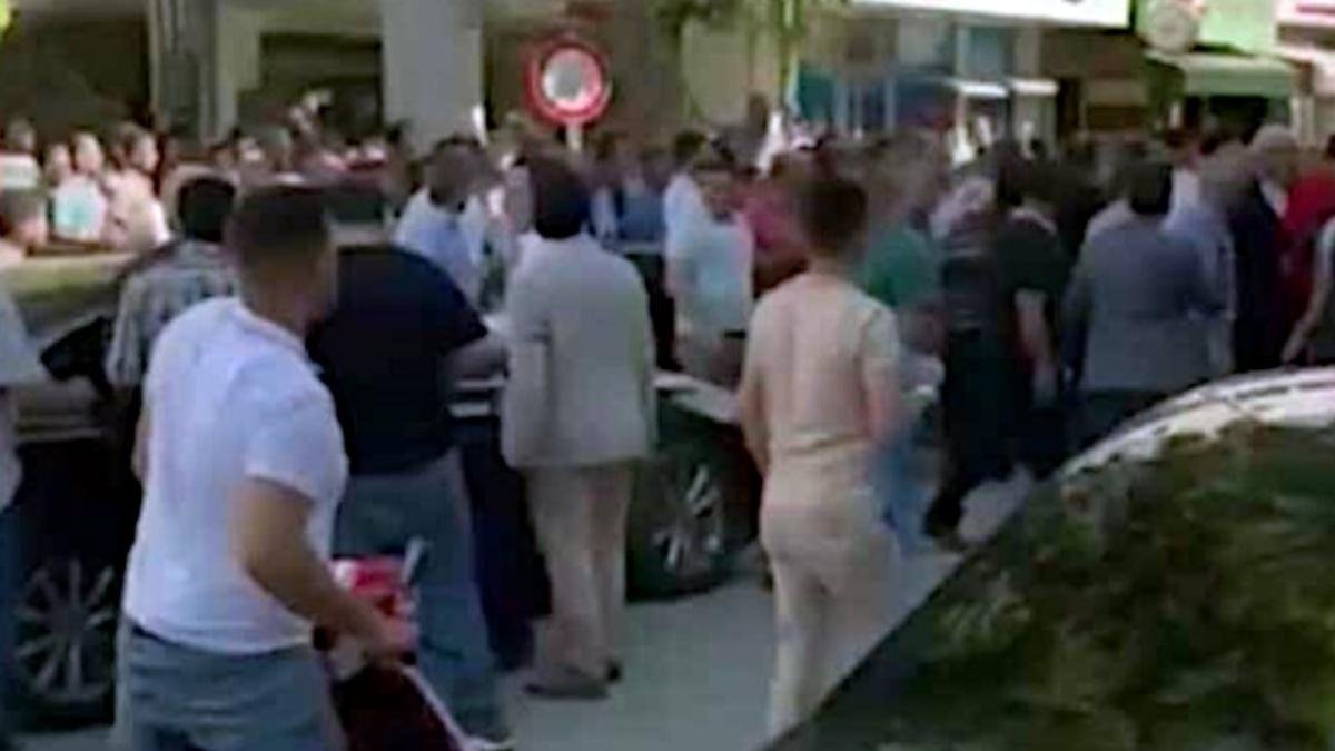 Yüzde 52 Oy Aldıkları Kahramanmaraş’ta Mahir Ünal’a Protesto: ‘Evimize Ekmek Götüremiyoruz’