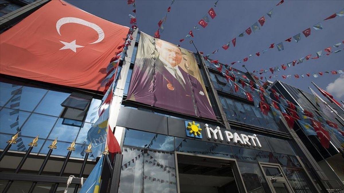Gürsel Tekin’in HDP Açıklaması İYİ Parti’de İstifa Getirdi