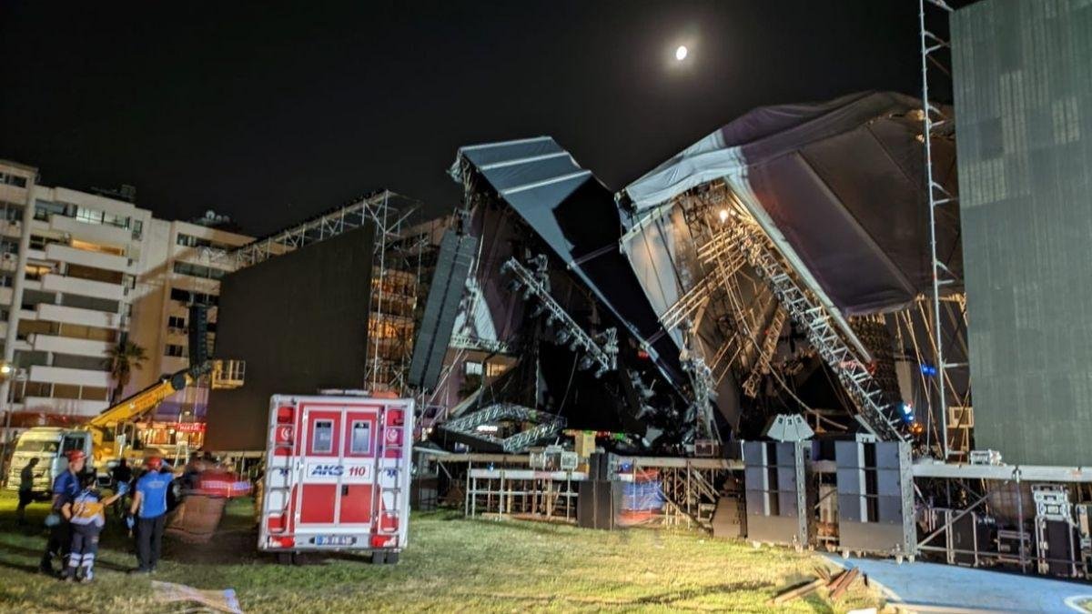 İzmir’de Tarkan Konserinin Verileceği Dev Sahne Çöktü!