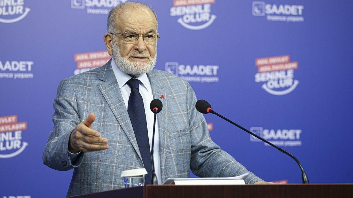 Karamollaoğlu: ‘Abdullah Gül’ün Adaylığı Gündeme Gelebilir’