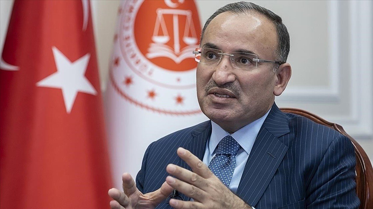 Bakan Bozdağ’dan başörtüsü açıklaması: Çalışma pazartesi tamamlanacak