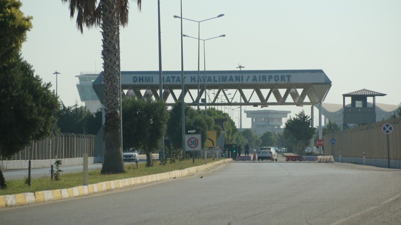 Hatay Havalimanı uçuş trafiğine yeniden açıldı