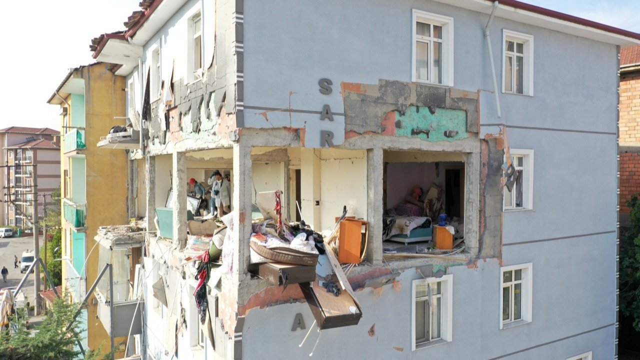 Karabük’te 4 katlı binada patlama