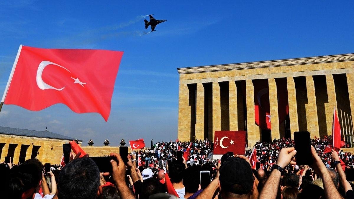 MSB Duyurdu: 100. Yılda Anıtkabir’e Rekor Ziyaret