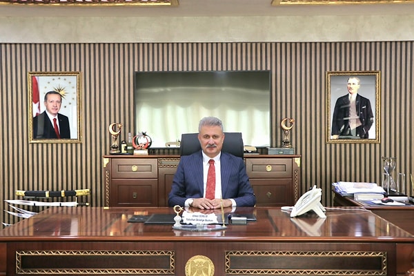 Ahmet Sungur Kimdir? Yaşı ve Gözaltı Gerekçesi
