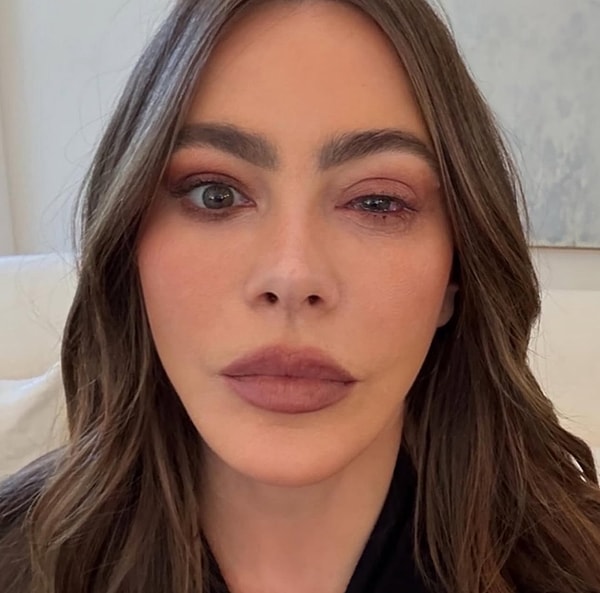 Ailemizin Biricik Gloriası Sofia Vergaranın Emmy Ödüllerine Katılmama Sebebi Sevenlerini Endişelendirdi