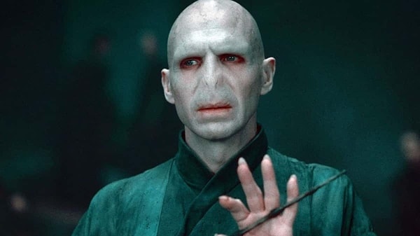 Bu Sürprize Hazır Değiliz: Harry Potter Dizisinde Voldemort Karakteri Kadın Olabilir!