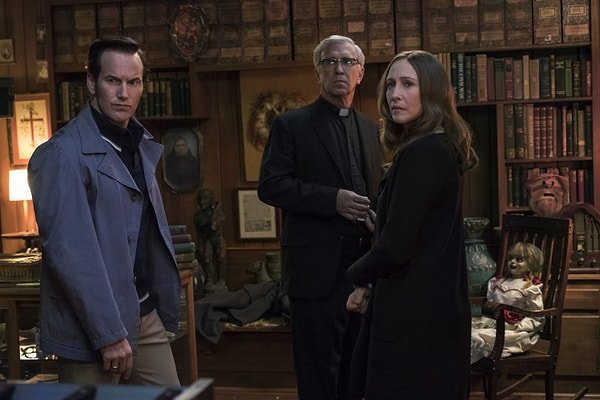 Efsane Korku Serisi The Conjuring'i Kronolojik Olarak İzlemek İsteyenlere Özel Skoru Yükselten Bir Yol Haritası