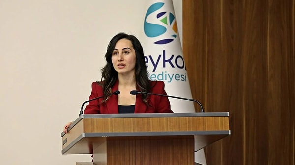 Erdoğan Açıkladı: Özlem Vural Gürzel AKP’ye Geçecek
