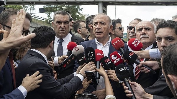 Gürsel Tekin’e Tepki: Herkes Mutsuz ve Kaygılı