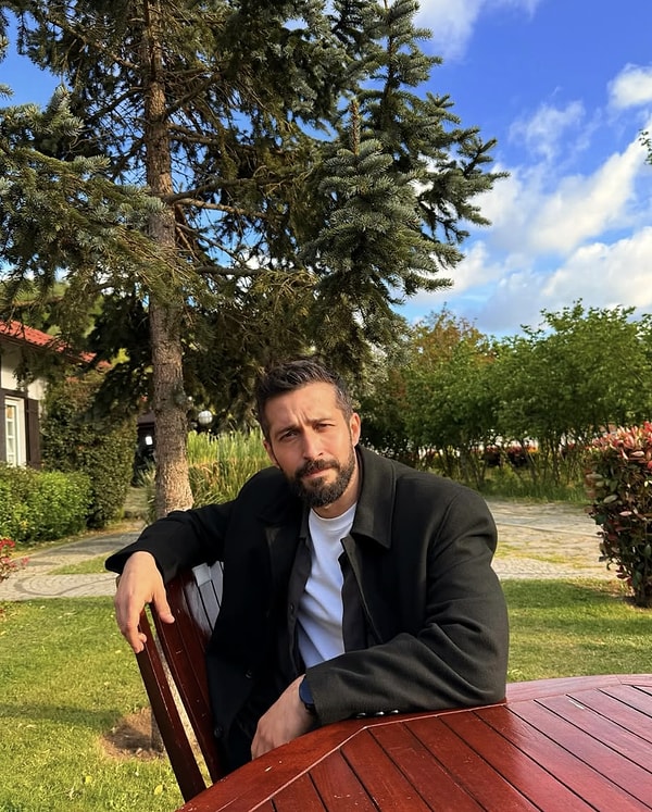 Hudutsuz Sevda’nın Emre Bulut’u: Sahte Polis Rozetiyle Araç Kaçırma İddiasına Tepki