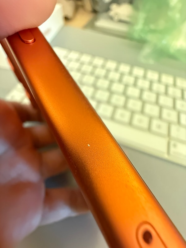 iPhone 17’de Ortaya Çıkan Çizikler ve Aşınmalar: Sosyal Medyanın Gündeminde Yeni Tartışmalar