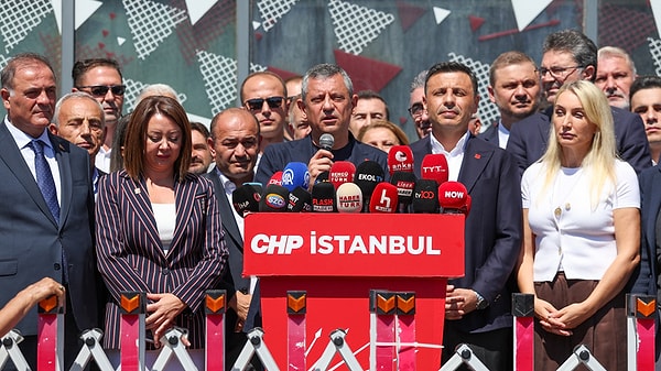 İstanbul CHP Kongresi Ertelendi: Durdurma Kararı