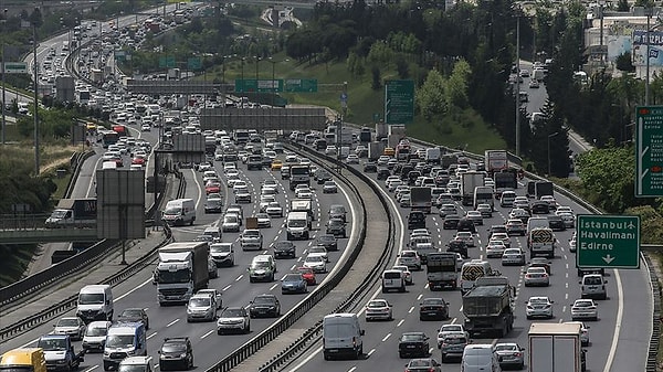 İstanbul Trafiğinde Yeni Dönem: Ambulans İçin Yol Ver Radyosu