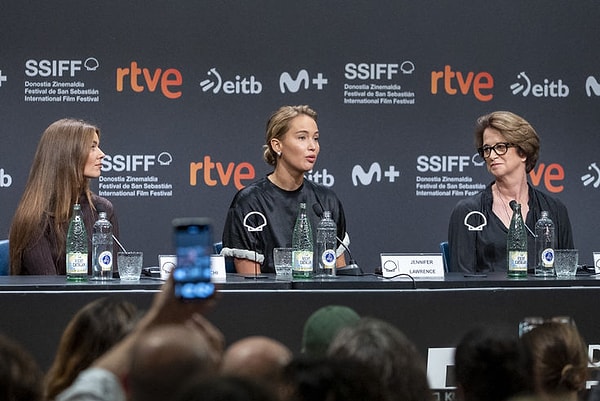 Jennifer Lawrence Filistinde Yaşananlar İçin 'Soykırım' Açıklaması
