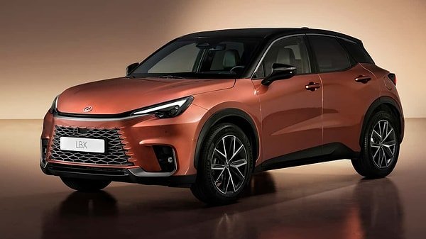 Lexus Fiyatları Eylül 2025: ES, RX, RZ, LBX, NX ve LS