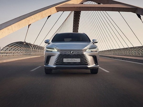 Lexus Fiyatları Eylül 2025: ES, RX, RZ, LBX, NX ve LS