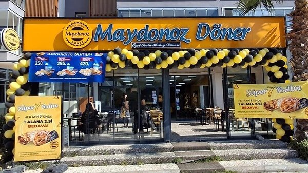 Maydanoz Döner: 390 Şubeli Rekorasyon İddiası