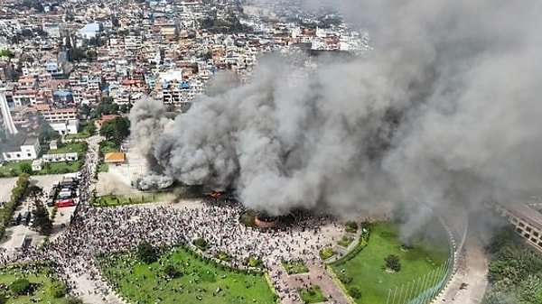 Nepal'de Sosyal Medya Yasağının Ardından Parlamentoda Şiddet Olayları