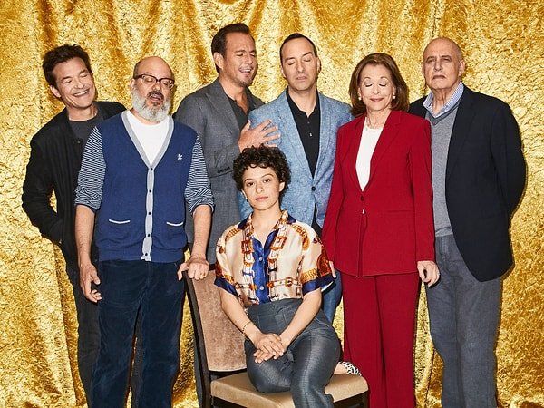 Netflix'te İzlerken Kahkahaya Boğacak 15 Dizi ve Film | Biraz Keyfin Yerine Gelsin Diyenler İçin