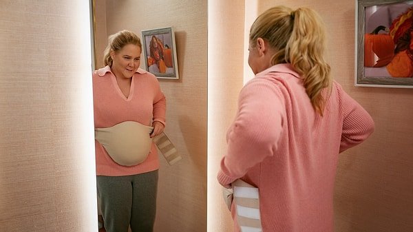 Netflix'te İzlerken Kahkahaya Boğacak 15 Dizi ve Film | Biraz Keyfin Yerine Gelsin Diyenler İçin