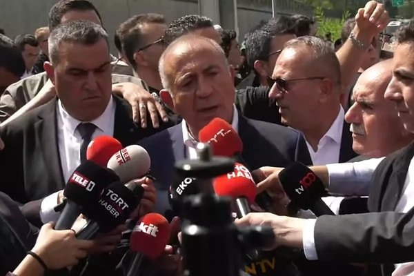 Özgür Özel İstanbul’a Geliyor: Gürsel Tekin’in İli İçin İlk Açıklaması