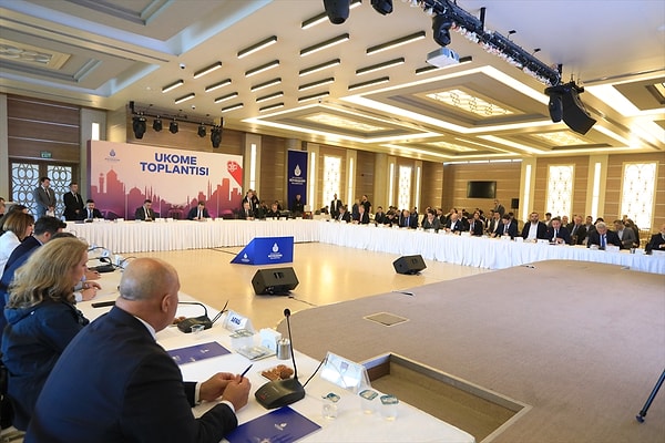 Pahalı Taksilere Çalışma Ruhsatı İptali
