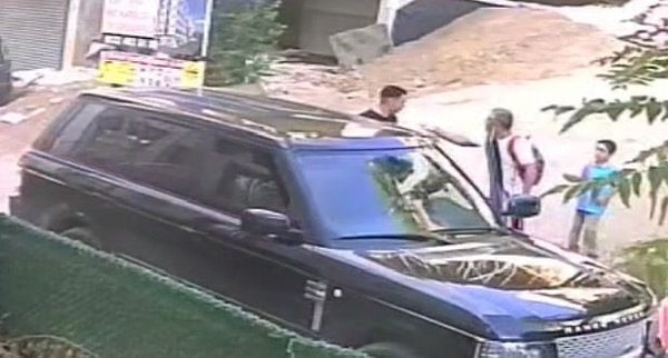 Videoya Göre Yorum Yapın: Tokat atan Babaya Pişkin Cevap