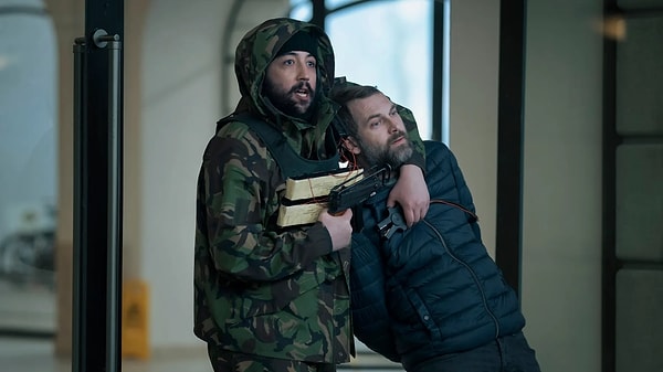 Web Sayfası İçin Özgün Başlık: Netflix’te İzleyebileceğin ve Dilini Geliştirebileceğin En İyi 15 Fransız Dizisi