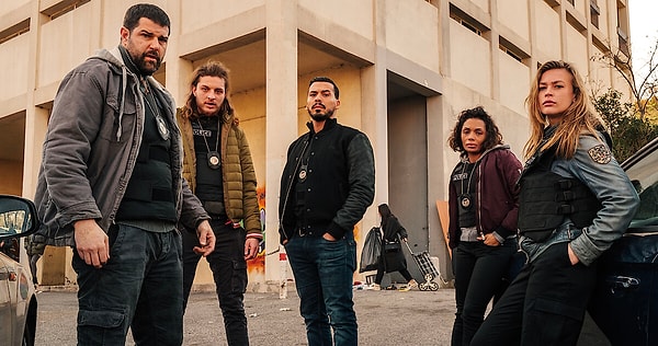 Web Sayfası İçin Özgün Başlık: Netflix’te İzleyebileceğin ve Dilini Geliştirebileceğin En İyi 15 Fransız Dizisi
