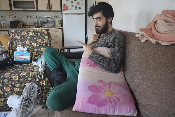 3 Yıllık Islak Banyo İzleri: Hataylı Gencin Yeniden Bakış
