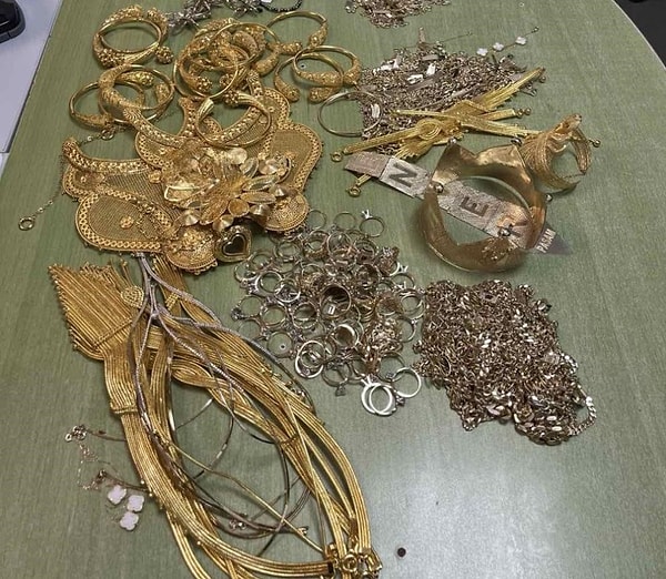 5 Kiloluk Yoğurtlardan 1,241 Gram Altın Çıktı
