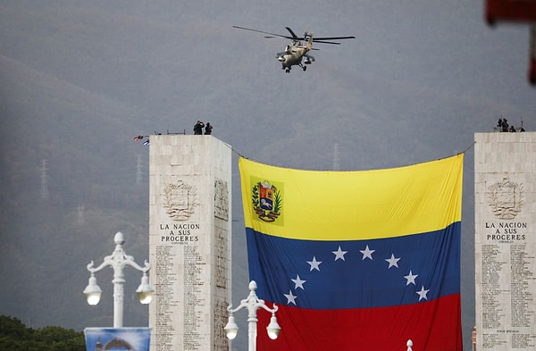 ABD Venezuela’ya Saldırmaya Fırsat Kolluyor, Venezuela Meydan Okuyor