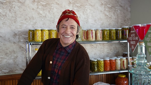 Adile Filminden İlk Kareler: Münir Özkul ve Adile Naşit'i Canlandıran Oyuncular Benzetilemedi