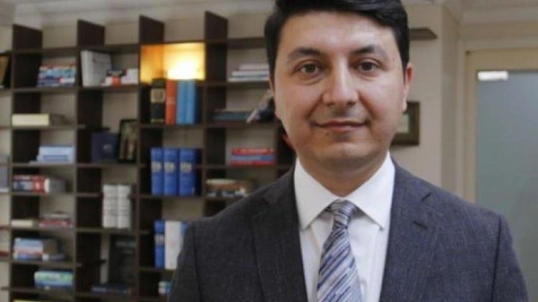 Altın Fiyatları Ne Olacak? Gram Altın Düşer mi? 10 Ekonomistin Yorumu