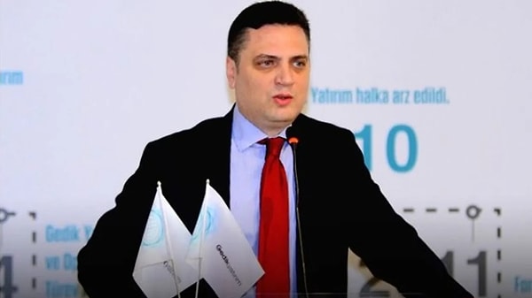 Altın Fiyatları Ne Olacak? Gram Altın Düşer mi? 10 Ekonomistin Yorumu