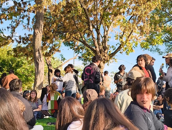 Bilkent’ten Moda Sahiline: Bu Sefer Konum, Biraz Performatif Erkek Yarışması ve Çok Fazla Stil!