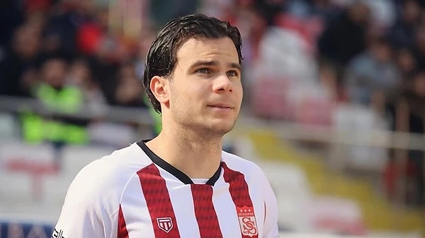 Charilaos Charisis, Sivasspor’un Yunan Oyuncusu, Kentin Vergi Rekortmenleri Arasında