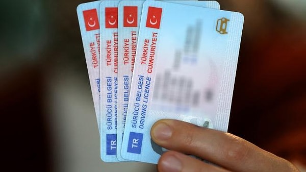 Eski Tip Ehliyetler İçin Yarın Son Gün: Yenileme Ücreti 7.438 TL