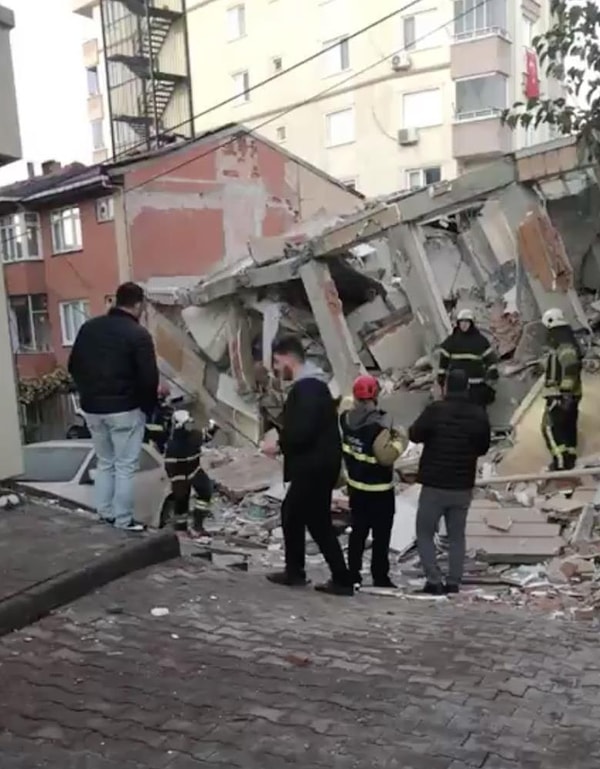 Gebze’de 6 Katlı Bina Çöktü: Çok Sayıda Ekip Bölgeye Sevk Edildi