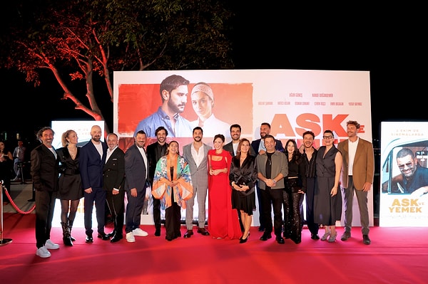 Görkemli Galada Aşk ve Yemek Filmi İzleyiciyi Büyüledi: Büyük Beğeni Topladı