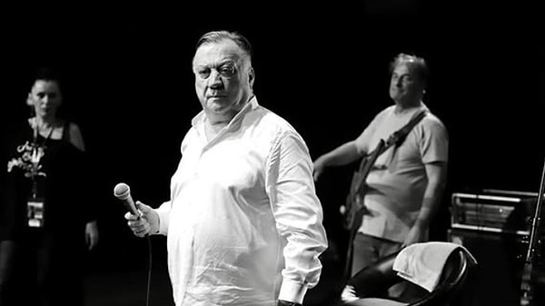 Halid Bešlić Kimdir? Balkan Şarkıcısı Halid Bešlić'in Yaşam Öyküsü ve Mirası