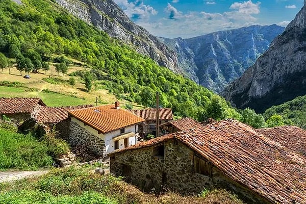 İspanya'nın Kırsal Bölgesine Taşınanlar İçin Aylık Maaş