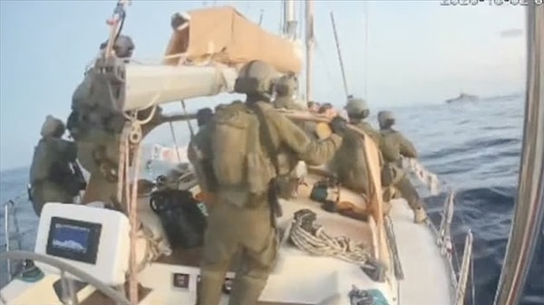 İsrail'in Sumud Saldırısında Tutulan 48 Türk Aktivistin Kimliği Açıklandı