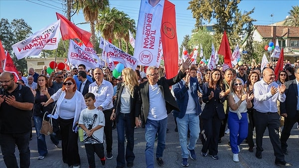 Kuzey Kıbrıs’ta Sandık Kapandı: Yeni Cumhurbaşkanı Tufan Erhürman