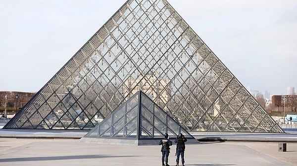 Louvre Soygunu: 7 Dakikada Tamamlandı